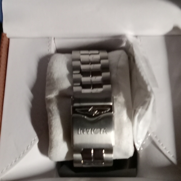 Invicta Patriots watch - Picture 2 of 4